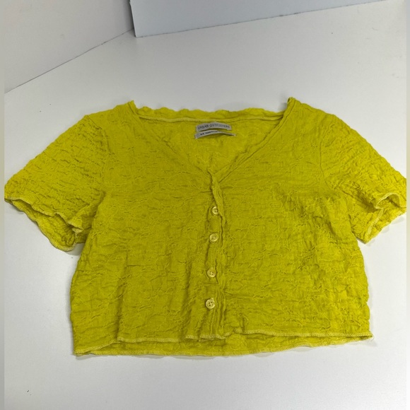 Urban Outfitters Yellow Button Front Cropped Ruffled Stretch Shirt Size Medium - Picture 2 of 11